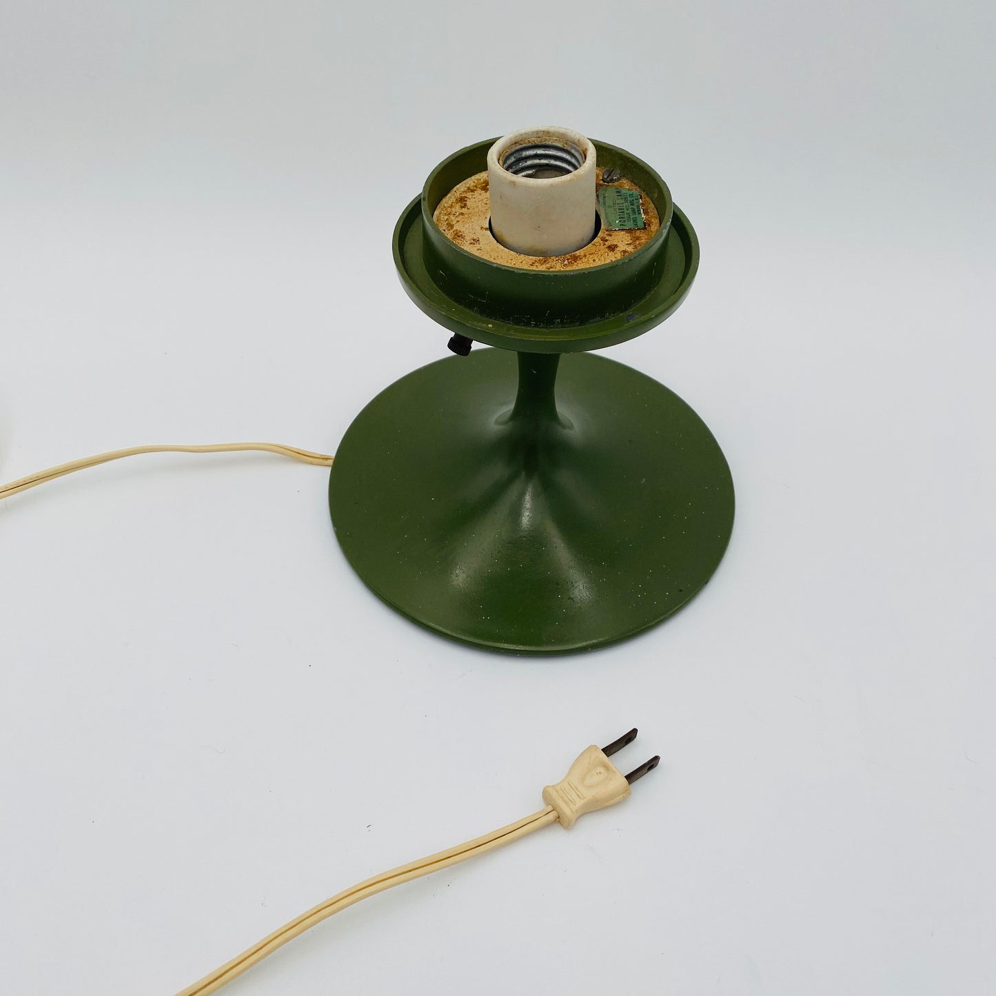 Laurel Mushroom Table Lamp w/ Frosted Glass Globe Green 1960s