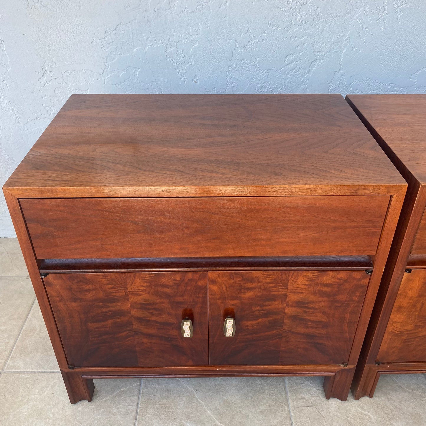 John Keal for Brown-Saltman of California Walnut End Tables Nightstands